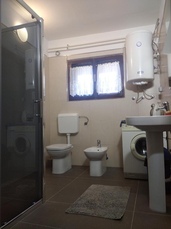 Rooms "Nada Zunic" Knin Exteriör bild