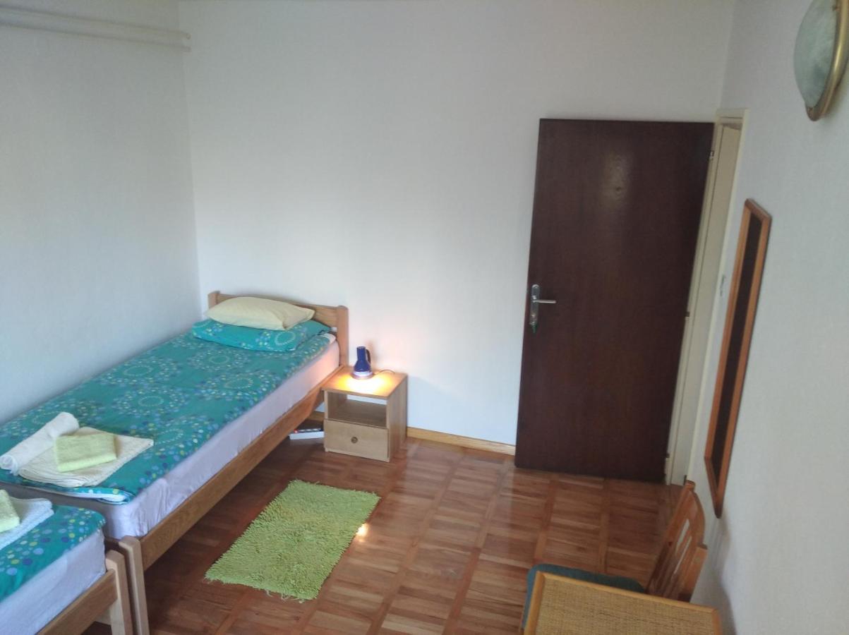 Rooms "Nada Zunic" Knin Exteriör bild