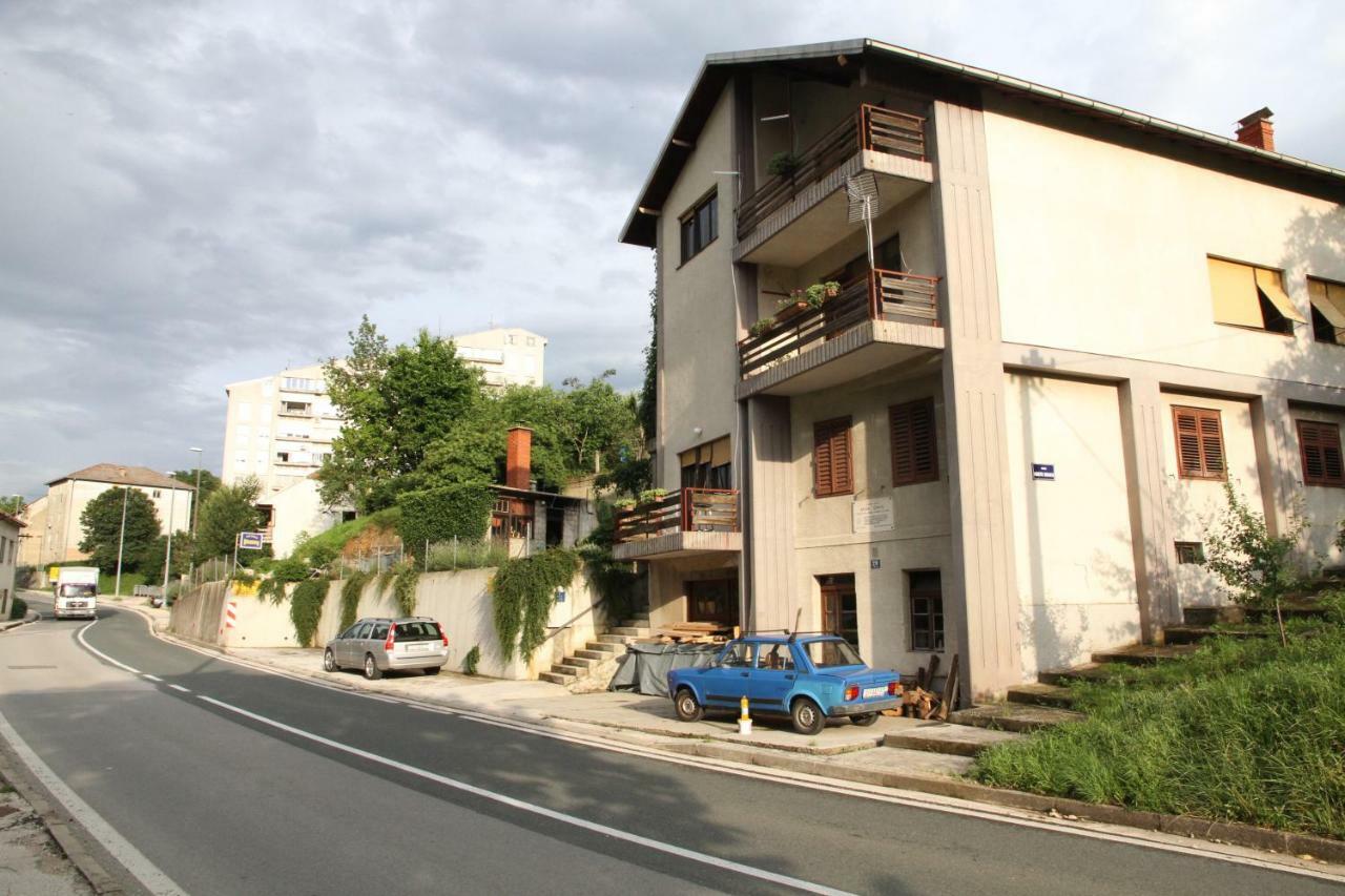 Rooms "Nada Zunic" Knin Exteriör bild
